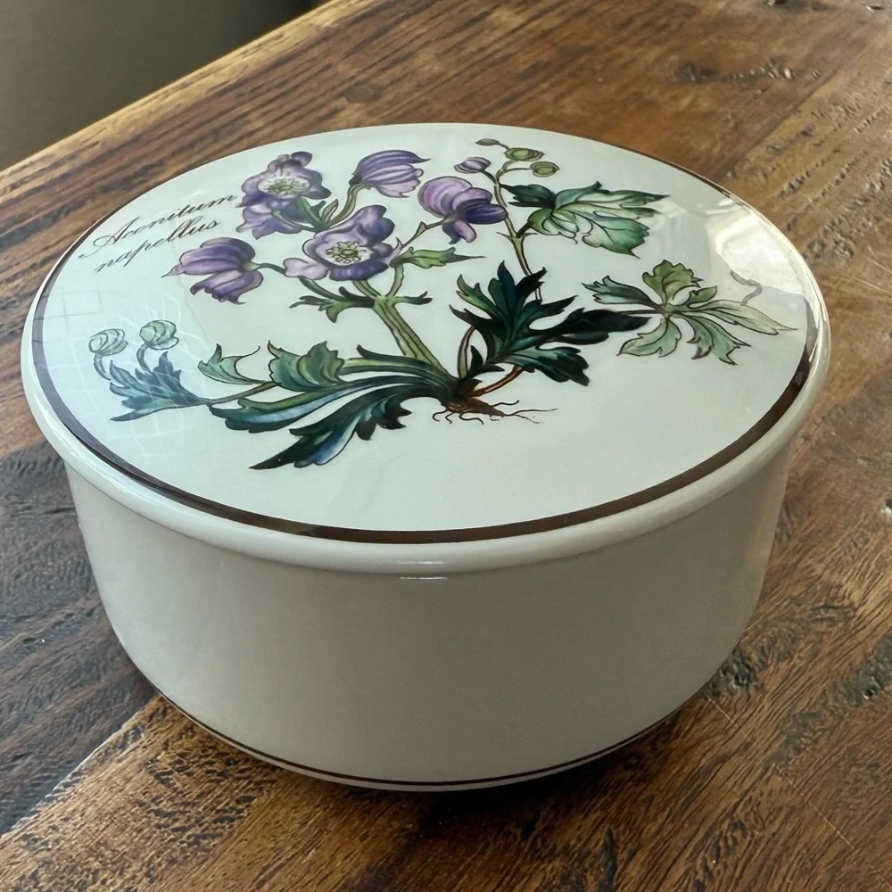 Villeroy & Boch Botanica Porcelain Trinket Box
